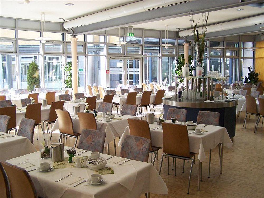 Commundo Tagungshotel Leipzig Exterior foto